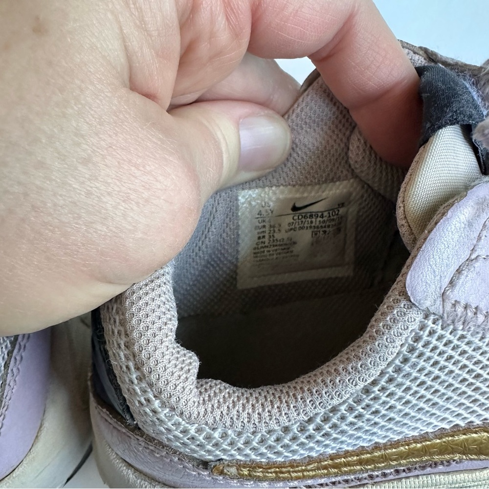 Nike Air Max Excee Sneakers - Picture 8 of 10